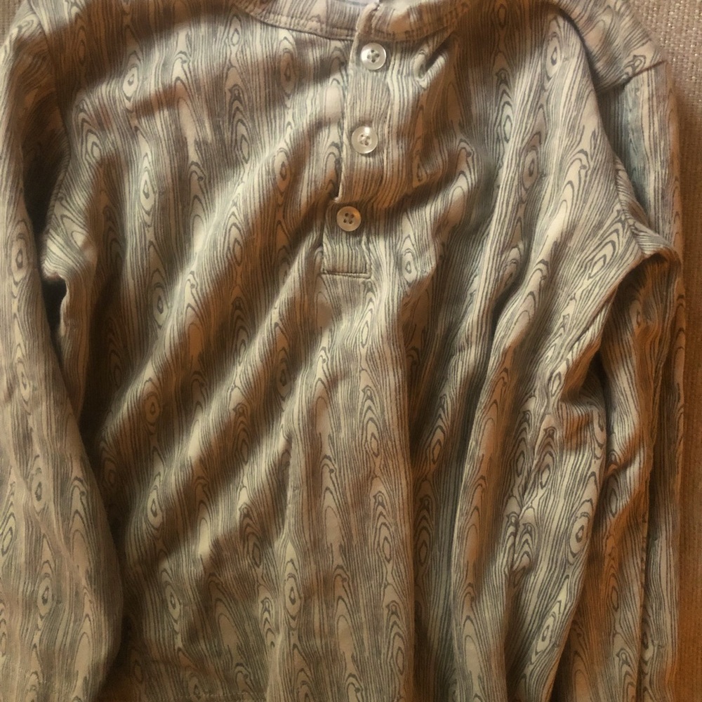 Kate Quinn Henley long sleeve